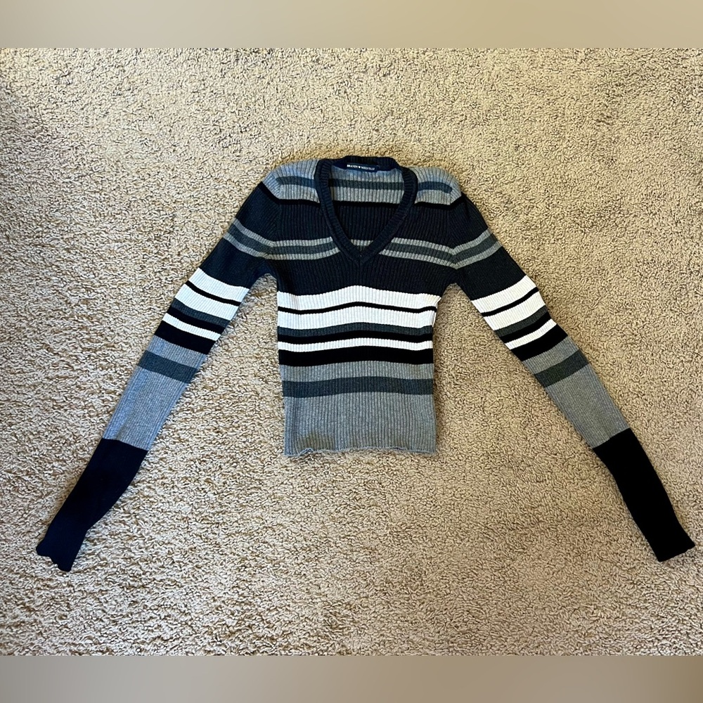 Brandy Melville Women's Black & White Striped Long Sleeve Top One Size